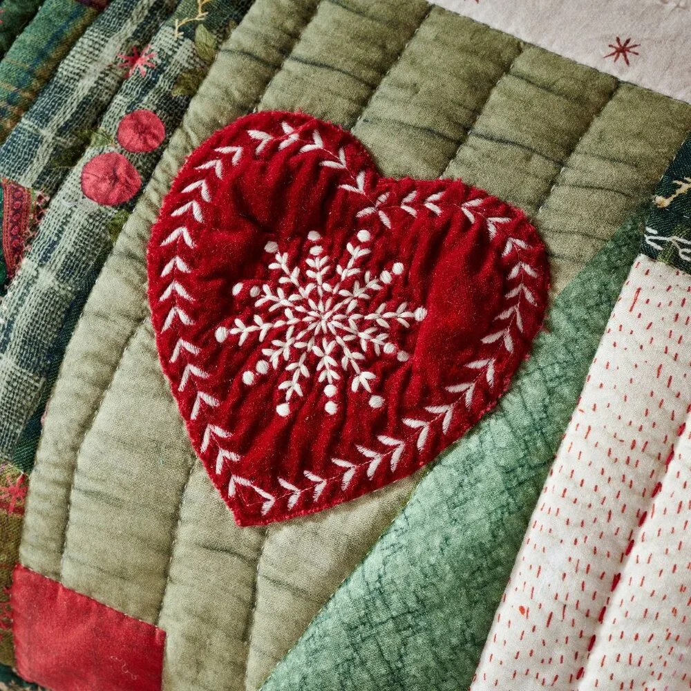 Pottery Barn Holiday Love Reversible Quilt King / California Patchwork Heart NWT